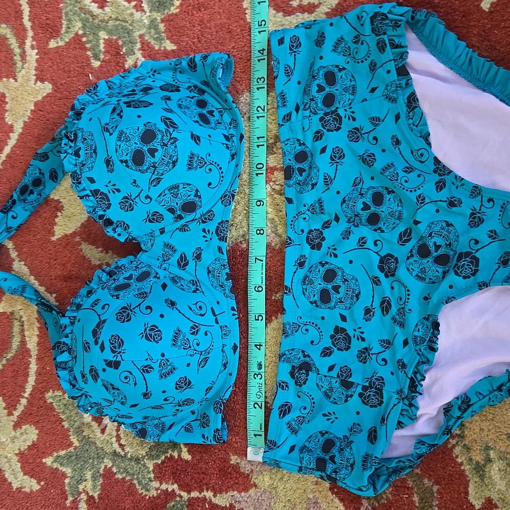 Whimsygoth Skull & Roses Ruffle Bikini - Picture 4 of 4